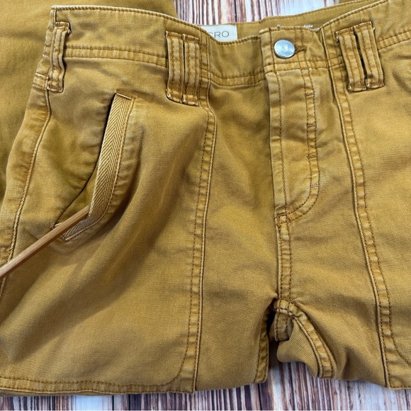 Pilcro The Yaya Crop Flare Pants Womens
Size 25 - Picture 7 of 12